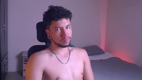 Snapshot of yeff_stone chatting on 09/26/25, 01:09 yeff online show from 09/26/25, 01:09