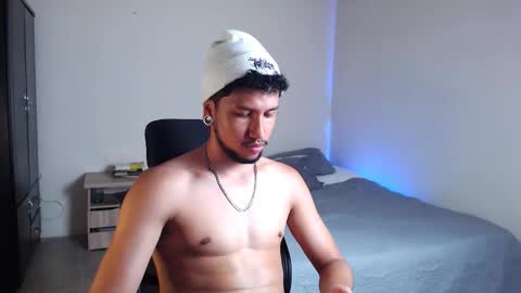 Snapshot of yeff_stone chatting on 10/05/25, 01:48 yeff online show from 10/05/25, 01:48