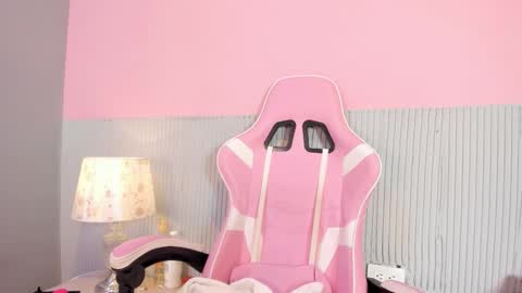 yeika_foxy online show from 10/02/25, 10:55