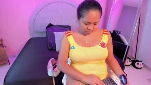 Snapshot of yeika_foxy chatting on 06/27/26, 11:26 yeika_foxy online show from 06/27/26, 11:26