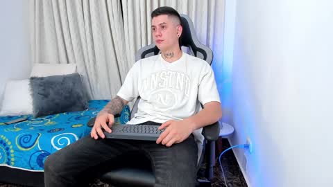 YEIKO ROMERO online show from 12/04/24, 12:19
