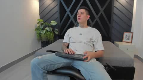 YEIKO ROMERO online show from 12/20/24, 11:26