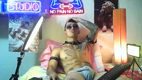 Snapshot of yeisoncastellanos1999 chatting on 09/23/25, 05:49 yeisoncastellanos1999 online show from 09/23/25, 05:49