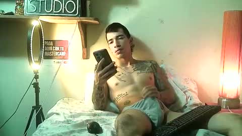 Snapshot of yeisoncastellanos1999 chatting on 05/29/26, 06:17 yeisoncastellanos1999 online show from 05/29/26, 06:17
