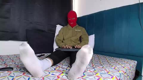 yeisongomezz online show from 10/23/25, 07:34