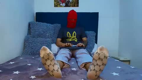 Snapshot of yeisongomezz chatting on 11/28/25, 02:14 yeisongomezz online show from 11/28/25, 02:14