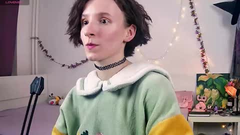 Liya online show from 09/30/25, 05:40