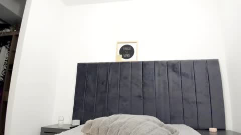 yenifer016 online show from 01/30/25, 09:36