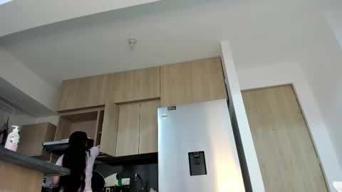 yenifer016 online show from 02/12/25, 10:48