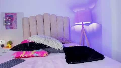 yensy_hott online show from 07/10/26, 07:05