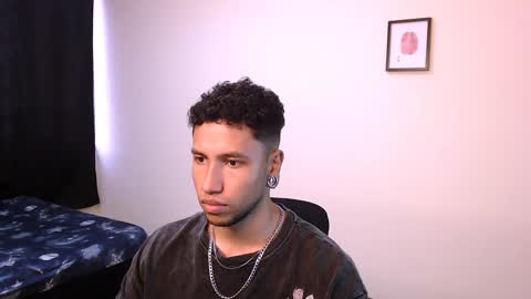 Snapshot of yerfon_s1 chatting on 12/10/24, 10:26 Yeff ind. model online show from 12/10/24, 10:26