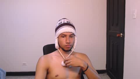 Snapshot of yerfon_s1 chatting on 01/04/25, 03:50 Yeff ind. model online show from 01/04/25, 03:50