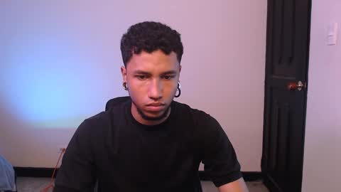 Snapshot of yerfon_s1 chatting on 01/09/25, 12:25 Yeff ind. model online show from 01/09/25, 12:25