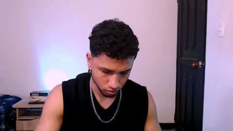 Snapshot of yerfon_s1 chatting on 01/16/25, 06:06 Yeff ind. model online show from 01/16/25, 06:06