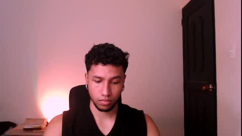 Snapshot of yerfon_s1 chatting on 01/29/25, 01:48 Yeff ind. model online show from 01/29/25, 01:48