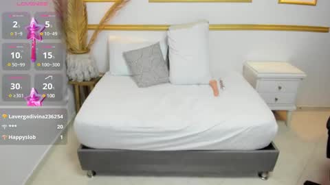 yesenia online show from 01/21/25, 10:19