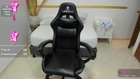 yesenia online show from 01/23/25, 12:57