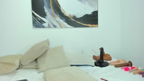 Yesica online show from 12/10/24, 07:47