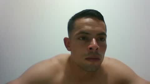 Snapshot of yesidhotxxx chatting on 10/29/25, 03:53 yesidhotxxx online show from 10/29/25, 03:53