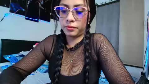 Snapshot of yesie_hot2 chatting on 07/28/26, 01:12 yesie_hot2 online show from 07/28/26, 01:12