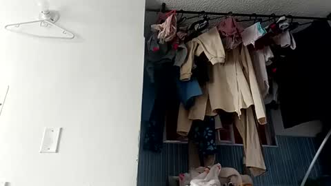 Yesika online show from 05/18/26, 12:22