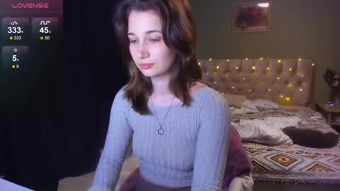 Snapshot of yesofie chatting on 10/02/25, 08:43 Sofie online show from 10/02/25, 08:43