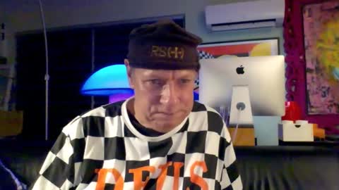 Snapshot of yessex247 chatting on 12/27/24, 06:53 yessex247 online show from 12/27/24, 06:53