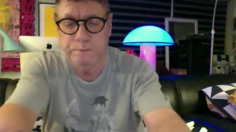 Snapshot of yessex247 chatting on 02/19/25, 05:16 yessex247 online show from 02/19/25, 05:16