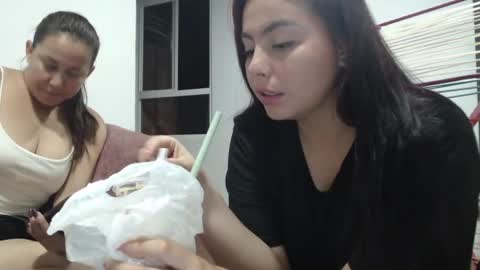 yessica and andres online show from 05/11/26, 03:12
