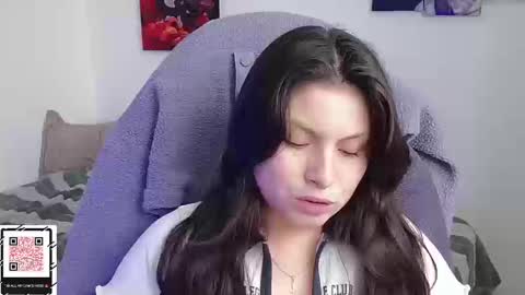 Snapshot of yessica_gomez01 chatting on 03/12/26, 09:54 yessica_gomez01 online show from 03/12/26, 09:54