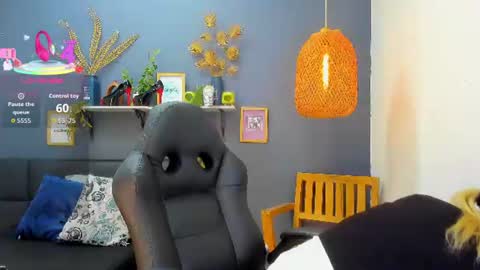 yessika_parker online show from 06/11/26, 08:56