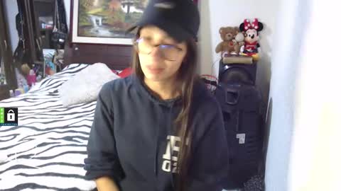 Snapshot of yeyefashon210 chatting on 09/24/25, 11:30 Andrea online show from 09/24/25, 11:30