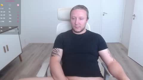 Snapshot of yhdxhy chatting on 09/13/25, 01:22 James online show from 09/13/25, 01:22