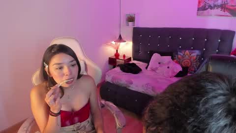 Yiing and yang online show from 09/20/25, 08:54