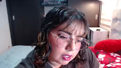 Snapshot of yini_angel07 chatting on 03/14/26, 11:21 hii i am yini online show from 03/14/26, 11:21