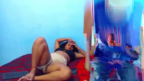yisela_scott online show from 10/01/25, 04:02