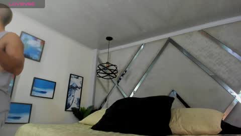 Yiyo online show from 12/29/24, 03:03
