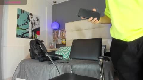 Yiyo online show from 01/05/25, 04:58