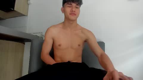yizus_bonz online show from 06/25/26, 04:22