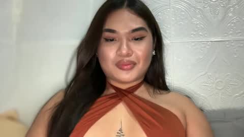 yllana love online show from 01/13/25, 03:58
