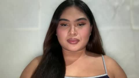 yllana love online show from 10/31/25, 12:06