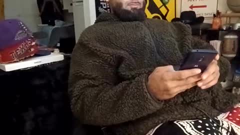 Snapshot of yn2238 chatting on 10/11/25, 09:35 yn2238 online show from 10/11/25, 09:35