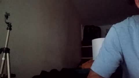 Snapshot of yn2238 chatting on 10/22/25, 06:51 yn2238 online show from 10/22/25, 06:51