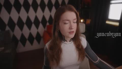 ynnenbrynn online show from 11/12/25, 07:31