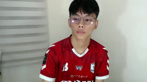 Snapshot of ynotyu chatting on 09/16/25, 05:30 ynotyu online show from 09/16/25, 05:30