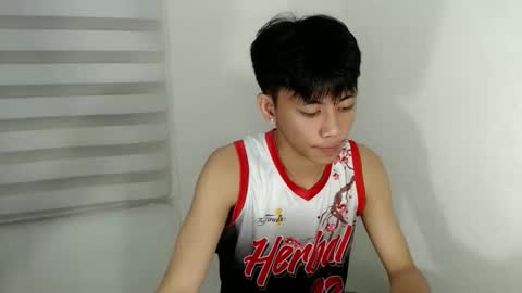 Snapshot of ynotyu chatting on 10/09/25, 05:33 ynotyu online show from 10/09/25, 05:33