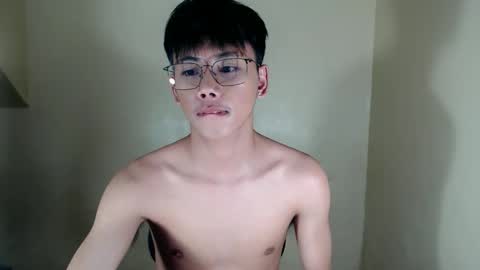 Snapshot of ynotyu chatting on 11/03/25, 05:14 ynotyu online show from 11/03/25, 05:14