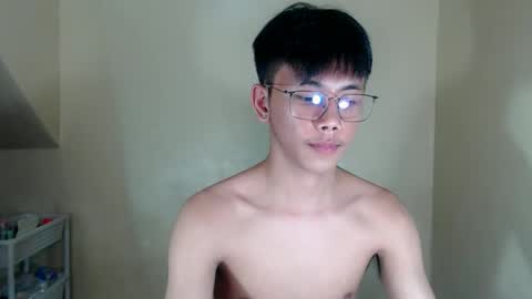 Snapshot of ynotyu chatting on 11/13/25, 11:20 ynotyu online show from 11/13/25, 11:20