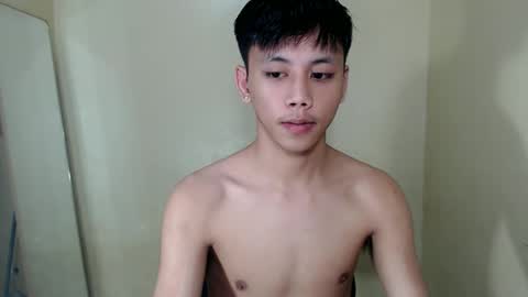 Snapshot of ynotyu chatting on 12/02/25, 07:47 ynotyu online show from 12/02/25, 07:47