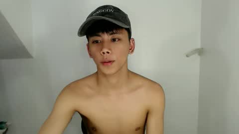 Snapshot of ynotyu chatting on 02/02/26, 10:41 ynotyu online show from 02/02/26, 10:41